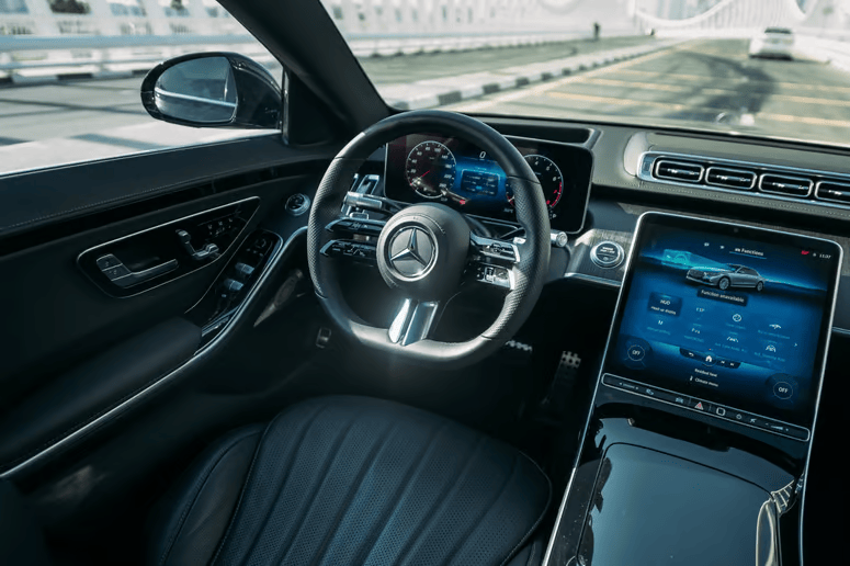 Rent Mercedes S500 in Dubai